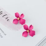 Kolczyki różowe dzika róża sztyfty Kolczyki różowe dzika róża sztyfty