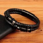 Bransoletka męska czarna skóra pleciona