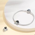 Charms do bransoletki Srebro 925 Książki i Czapka Absolwenta Charms do bransoletki Srebro 925 Książki i Czapka Absolwenta